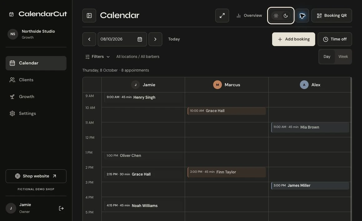 CalendarCut diary in dark mode with sample data